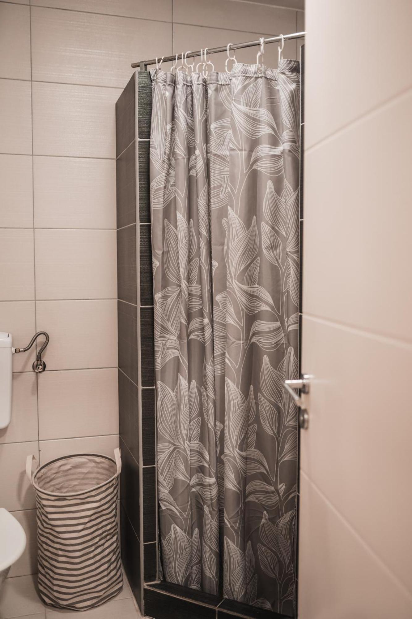 Apartman Centar โดโบย ภายนอก รูปภาพ