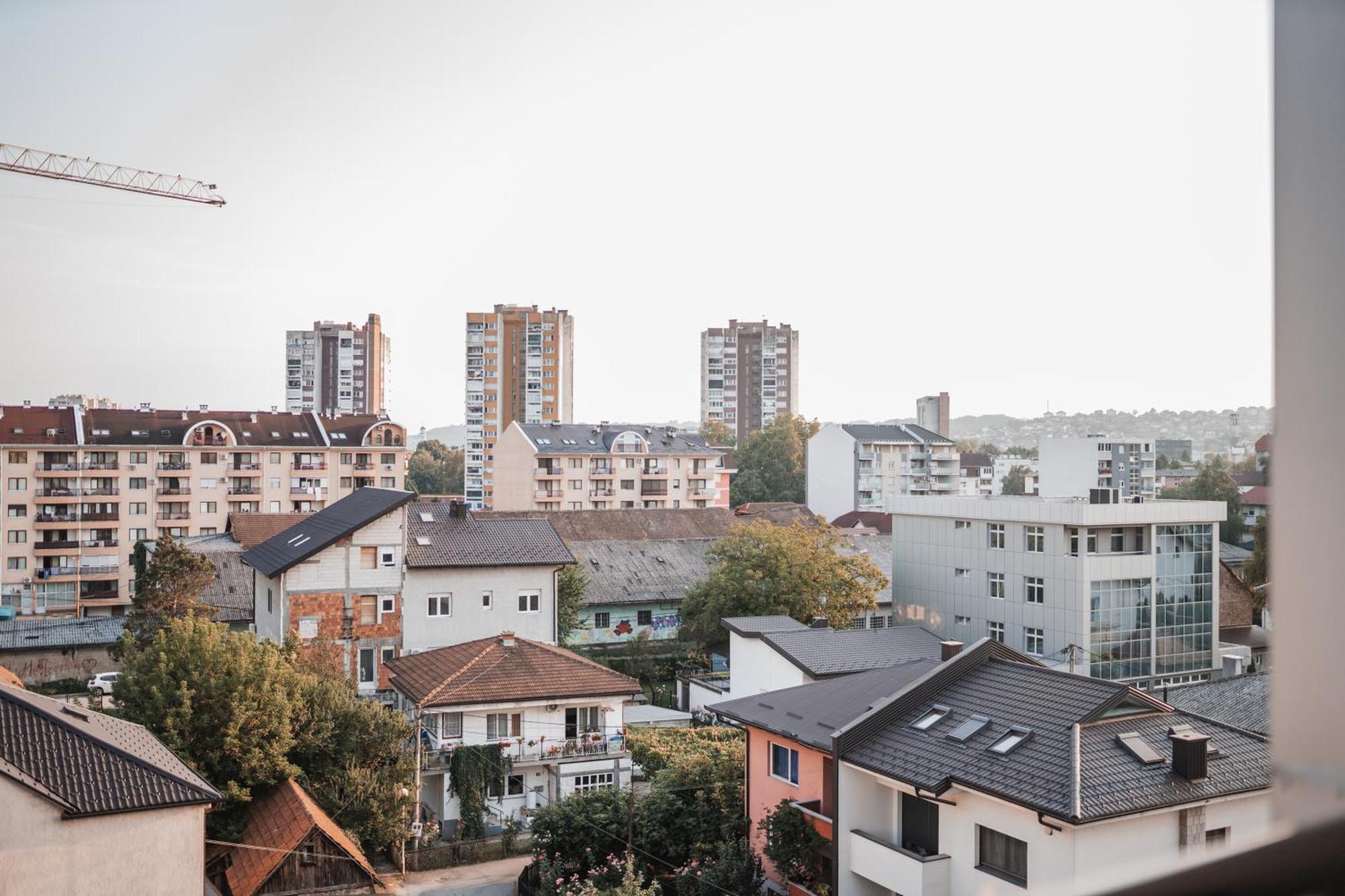 Apartman Centar โดโบย ภายนอก รูปภาพ
